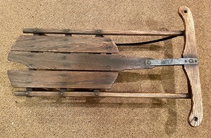 lot 85 image: Small Vintage Sled