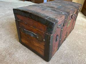 lot 118 image: Vintage Wooden Chest With Metal Accents