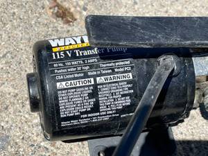 lot 139 image: Wayne 115 Volt Transfer Pump