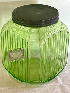 lot 3 image: Green Depression Glass Cookie Jar