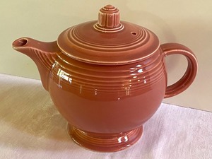 lot 11 image: Fiesta Teapot in PinkRose
