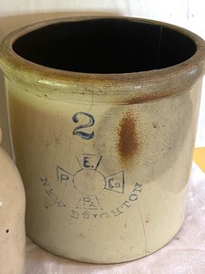 lot 22 image: Crocks and Oil Lamp
