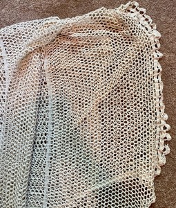 lot 193 image: Handmade Crocheted Bedskirt