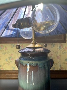 lot 183 image: Pottery Purple Lamp w Stained Glass Shade