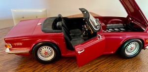 lot 241 image: ERTL 1974 Triumph TR6 Model Car
