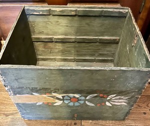 lot 260 image: Decorative Wooden Box