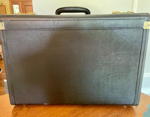 lot 252 image: Samsonite Briefcase Organizer