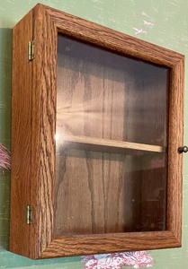 lot 257 image: Shadow Box