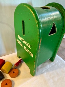 lot 292 image: Wooden Vintage Toys