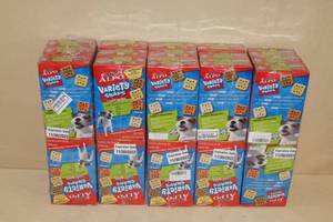 lot 158 image: Alpo Variety Snaps Little Bites Dog Treats