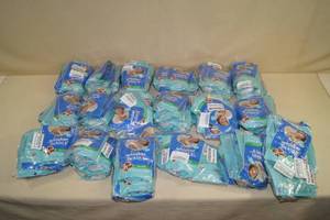lot 163 image: Purina Whisker Lickins Cat Treats