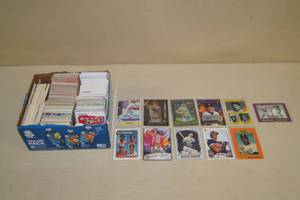 lot 74 image: Box of Baseball Cards - Inserts, Auto, Soto