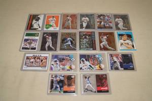 lot 76 image: Baseball Cards - Ripken, Jeter, Piazza