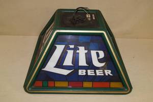lot 41 image: 1994 Miller Lite Beer Hanging Pool Table Light