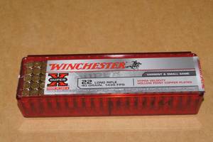 lot 39 image: 100 Winchester Super-X .22 LR 40 Gr Copper HP Ammo