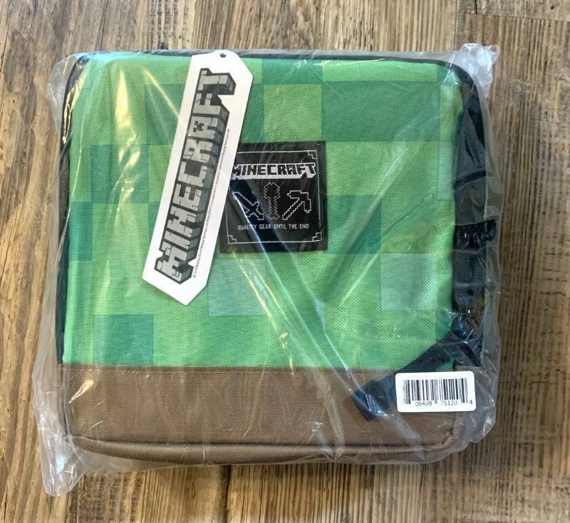lot 56 image: JINX Minecraft Creeper Block Insulated Kids School Lunch Bag Box