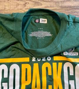 lot 12 image: Mens GO PACK GO NFL Green Bay Packets T-Shirt Size L