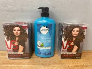 lot 87 image: Lot of Hair Products-Color and Conditioner