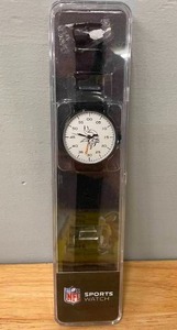 lot 124 image: Minnesota Vikings Mens Adjustable Watch