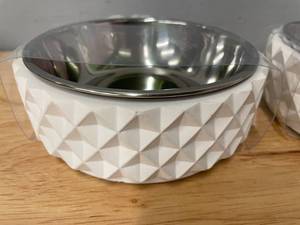 lot 44 image: Boots & Barkley White and Metal Dog Bowl Set