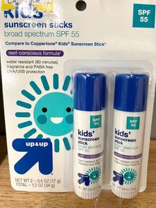 lot 159 image: Lot of 8 Childrens Sunscreen Sticks