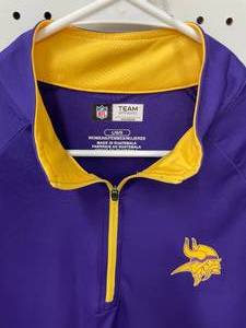 lot 130 image: NFL Minnesota Vikings Womens Long Sleeve Shirt Size L
