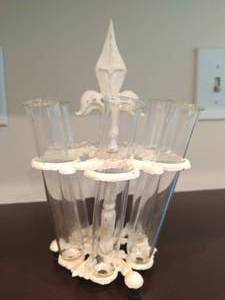 lot 103 image: Glass Vials and Stand