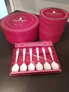 lot 120 image: Williams-Sonoma Holiday Ceramicware