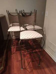 lot 141 image: Bar Chairs