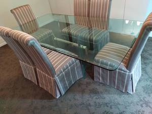 lot 10 image: Glass Top Table