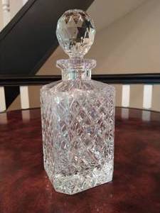 lot 26 image: CJ Crystal Decanter