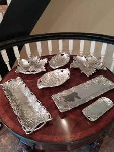 lot 30 image: Collection of Serving Platters