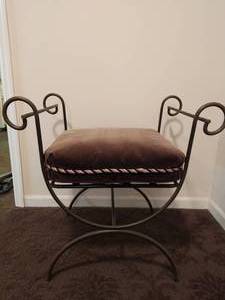 lot 73 image: Metal Bench with Cushion