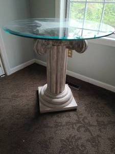lot 98 image: Pedestal Table with Glass Top