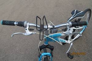 lot 52 image: Trex Suntour Womens Bike