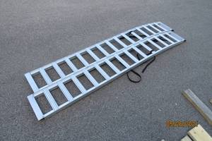 lot 72 image: Aluminum Ramps