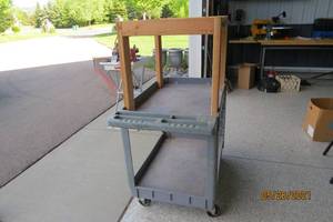 lot 76 image: Shop Cart for Garage- Studio- Shop or...