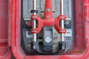 lot 79 image: Manual Tile Saw