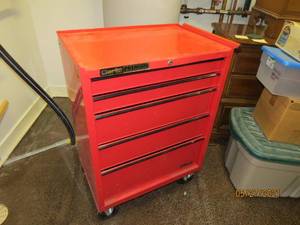 lot 105 image: Clarke Tool BoxCart