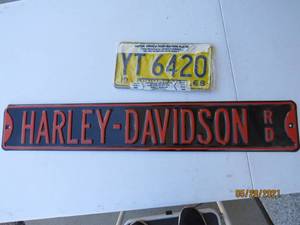 lot 160 image: Vintage Minnesota License Plate- Harley Davidson Street Sign