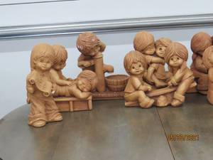 lot 206 image: FANNYKINS Little Kid 1970s Figures