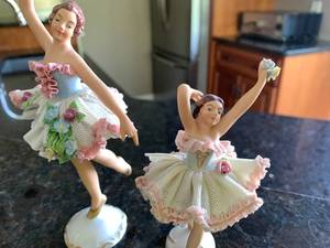 lot 224 image: Dresden Ballerinas