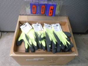 lot 6 image: Flat of gloves. As shown.