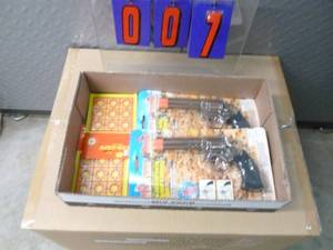 lot 7 image: Flat of cap guns. As shown.