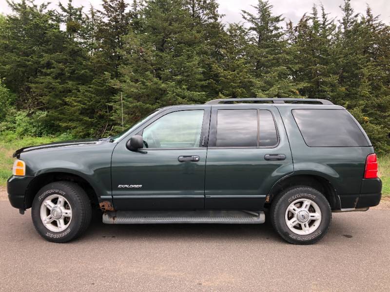 2004 Ford Explorer XLT - 4x4