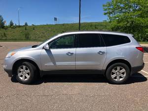 2010 Chevrolet Traverse LT - AWD - Iowa Vehicle - 143,930 miles