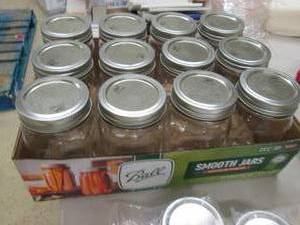 1216 oz canning jars , extra lids ...