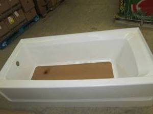 60x30 bathtub 2 cracks on top ...