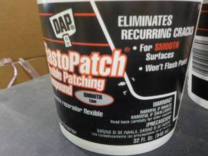4 - 32 oz Tubs of Elasto Patch Flex...