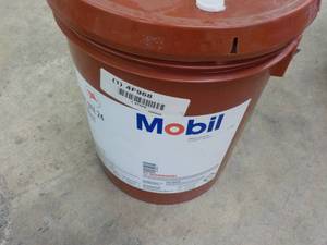 5 Gallon Pail Mobil DTE24 Hydraulic...